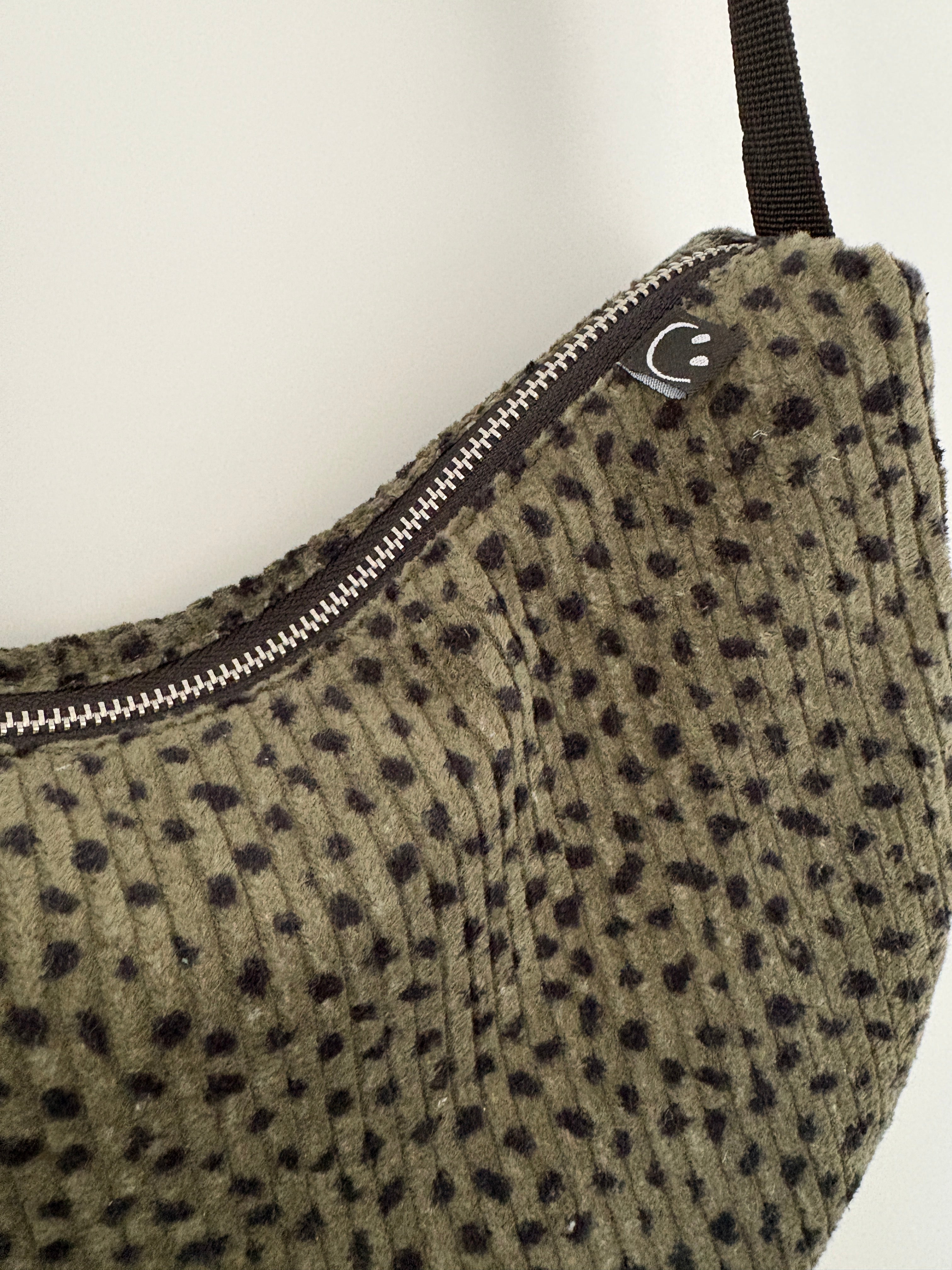 Banana Bag small | Dots grün