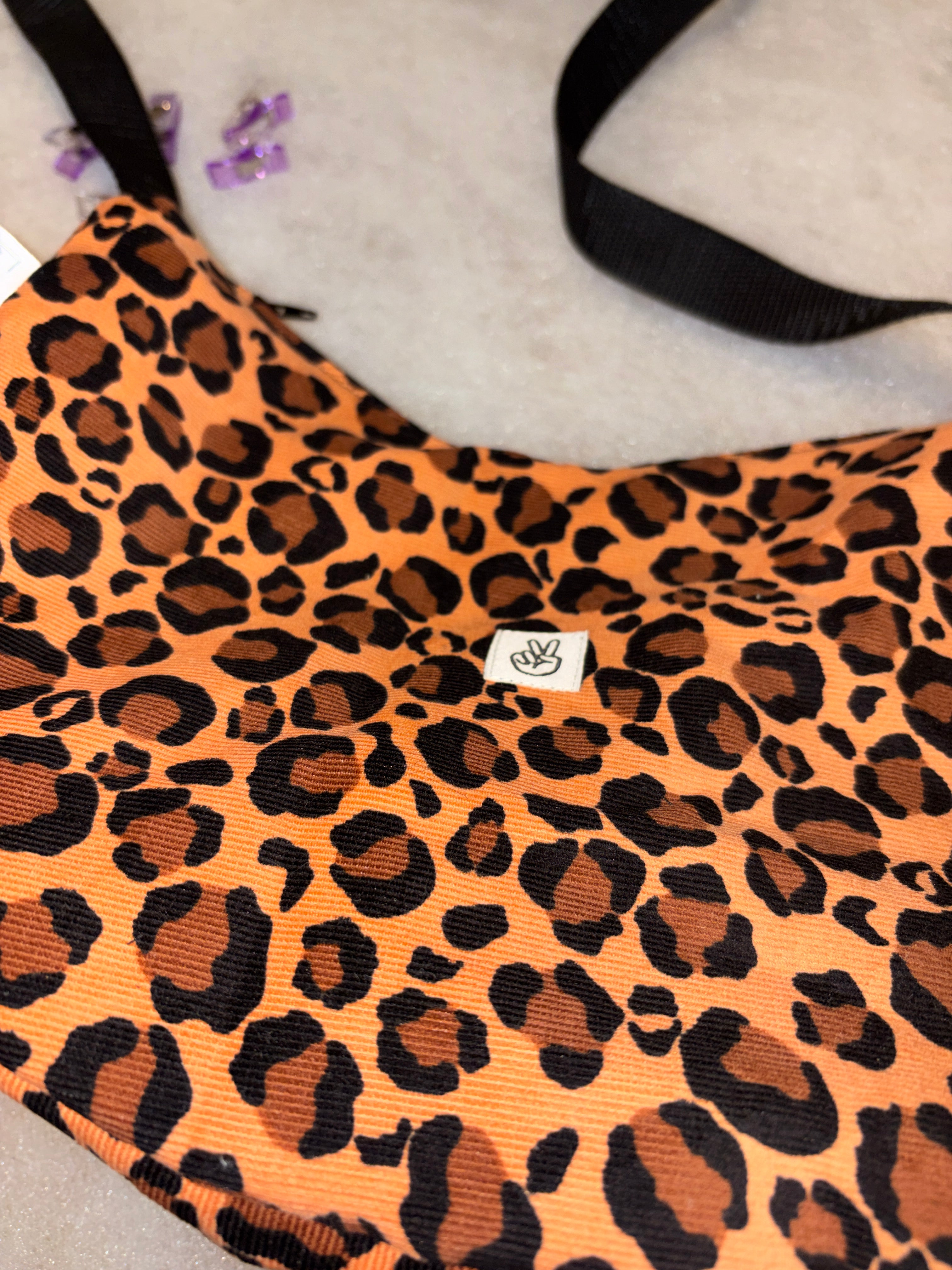 Banana Bag small | leo orange/brown Peace