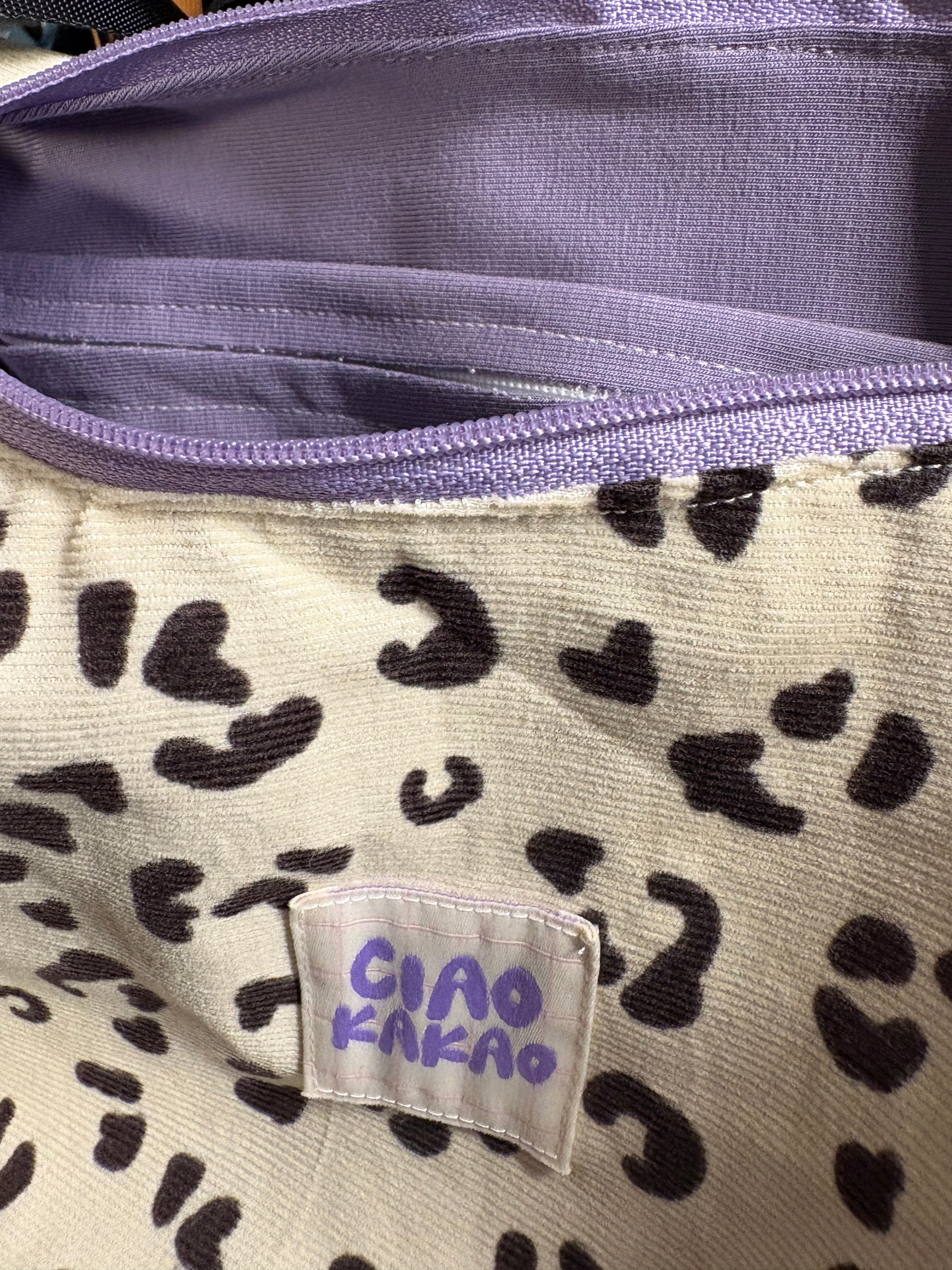 Banana Bag small | leo white lavendel